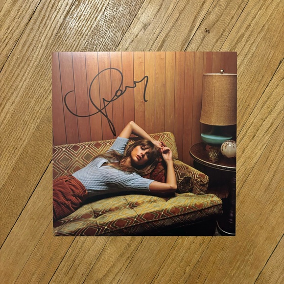 Taylor Swift Midnights vinyl with signed insert - Picture 2 of 4